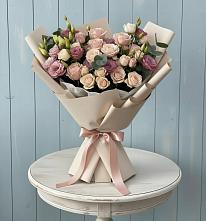 Букет цветов из:  Розы и Лизиантусы в Комсомольское Чувашия