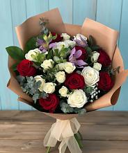 Букет цветов из:  Розы и Альстромерии в Комсомольское Чувашия