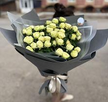 Букет Белые кустовые розы Солинеро в Комсомольское Чувашия