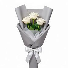 Букет 3 белые розы в Комсомольское Чувашия