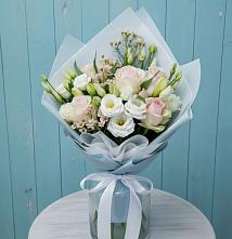 Букет цветов из:  Розы и Лизиантусы в Комсомольское Чувашия