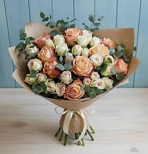 Букет цветов из:  Альстромерии и Розы в Комсомольское Чувашия