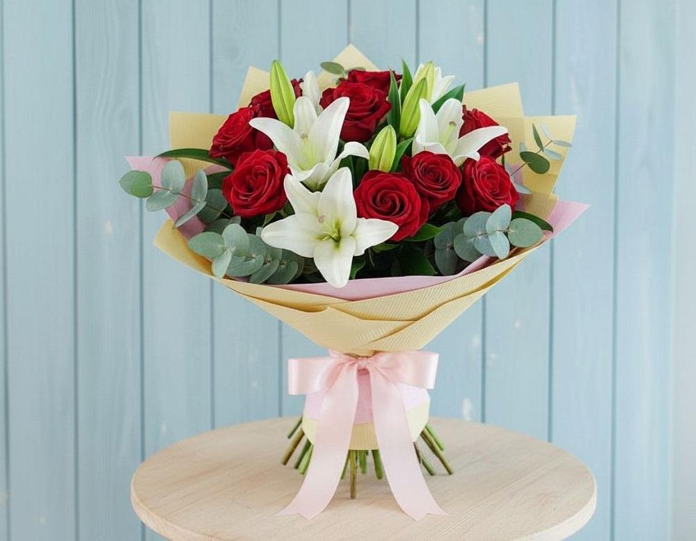 Букет цветов из: Лилии и Розы в Комсомольское Чувашия